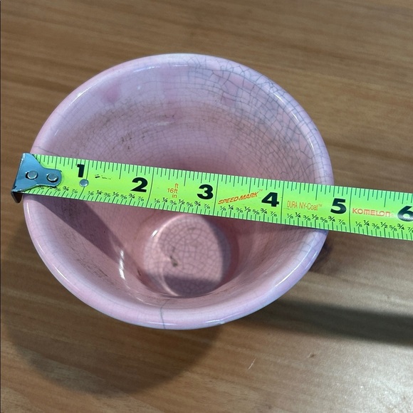 Vintage Pink USA Pottery Planter Vase – Crackle Glaze, Mid-Cent - Picture 7 of 10